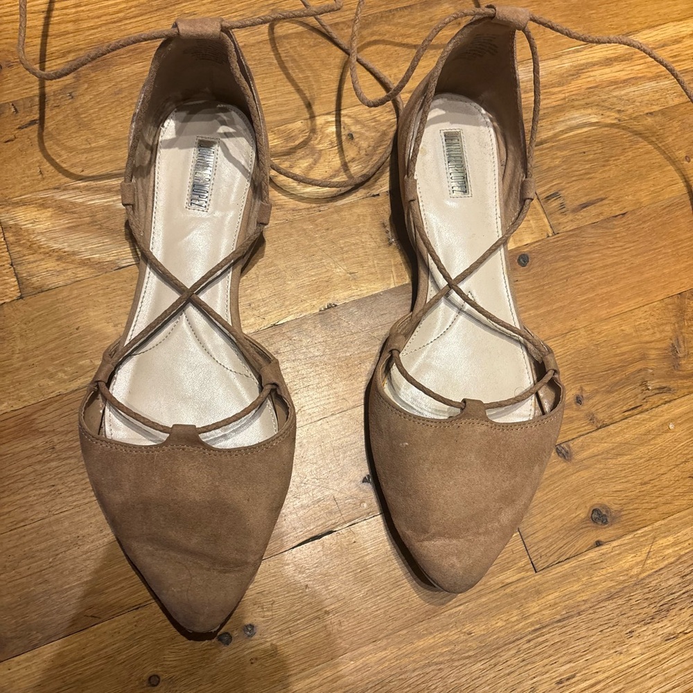 Jennifer Lopez Tan Suede Lace-Up Flats